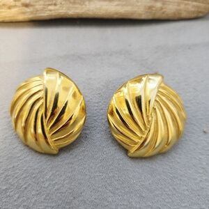 Fernando Originals Signed TAT Polished Gold Tone Swirl Earrings Made In USA